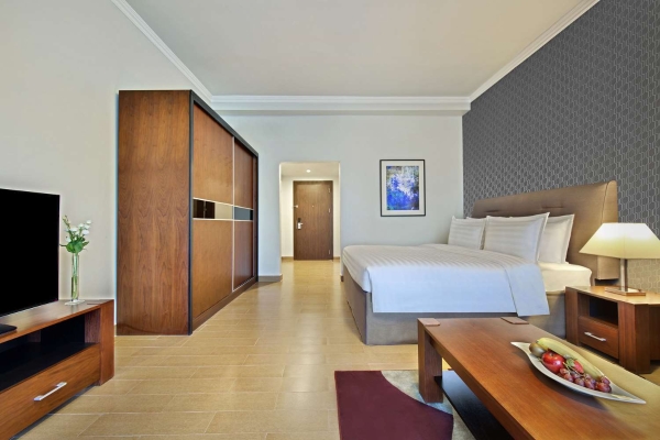Curve Hotel (Doha)
